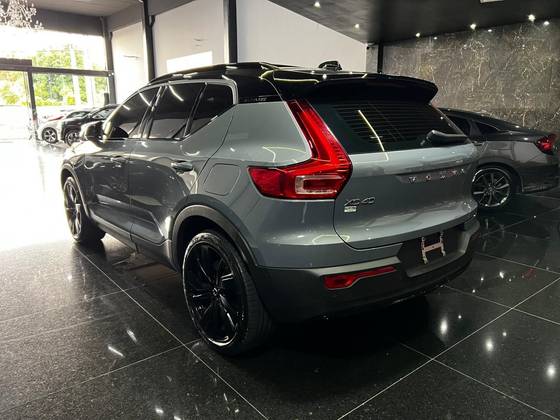 VOLVO XC40 P8 RECHARGE ELECTRIC BEV PURE AWD VOLVO XC40 P8 RECHARGE ELECTRIC BEV PURE AWD
